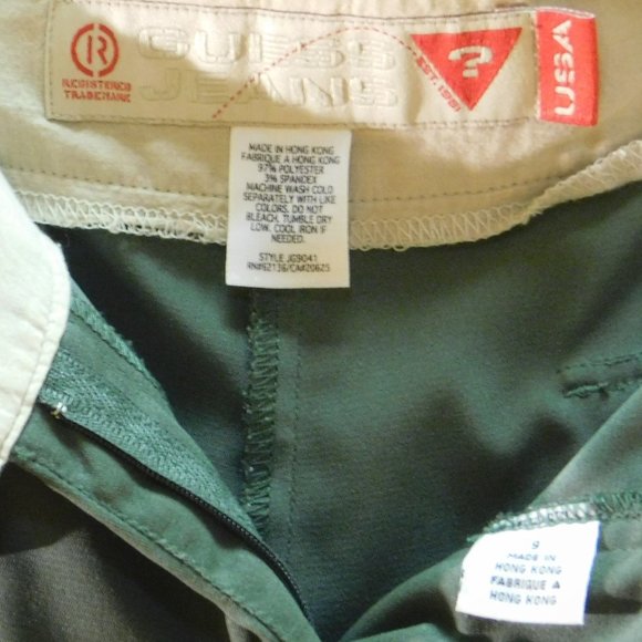 🔥 5/$25  2 pair of VTG Guess Jeans USA Capri with cuffs - Picture 4 of 8